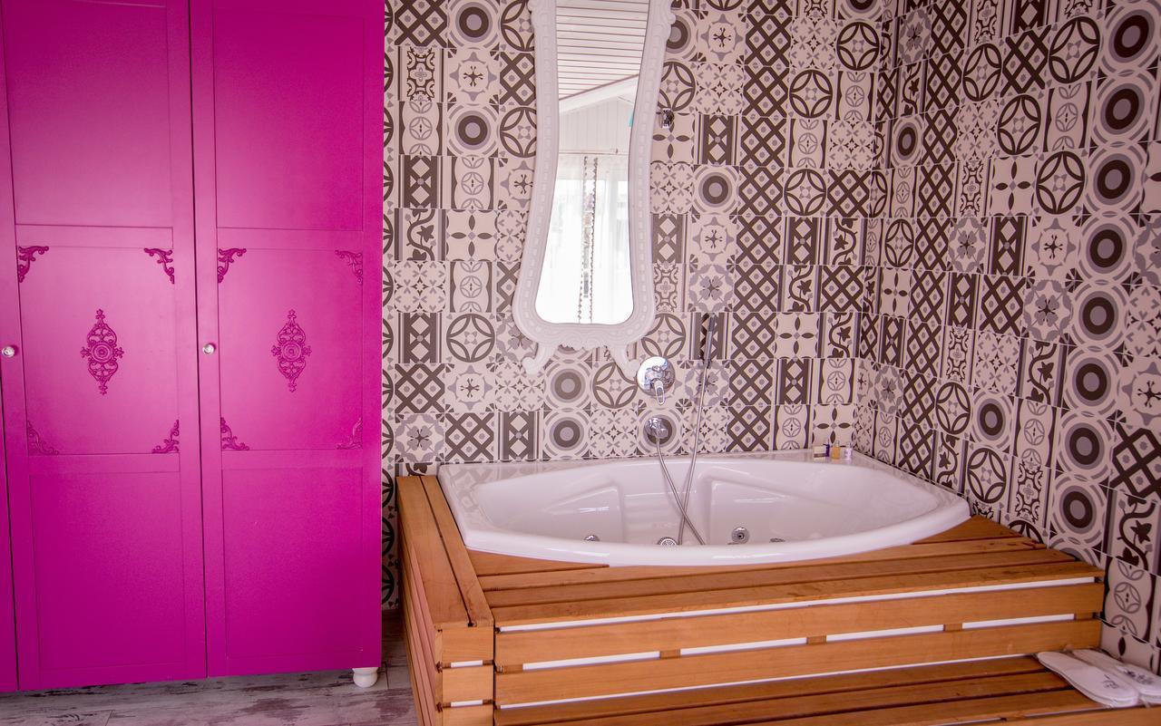 Limnades Hotel Iznik Bagian luar foto